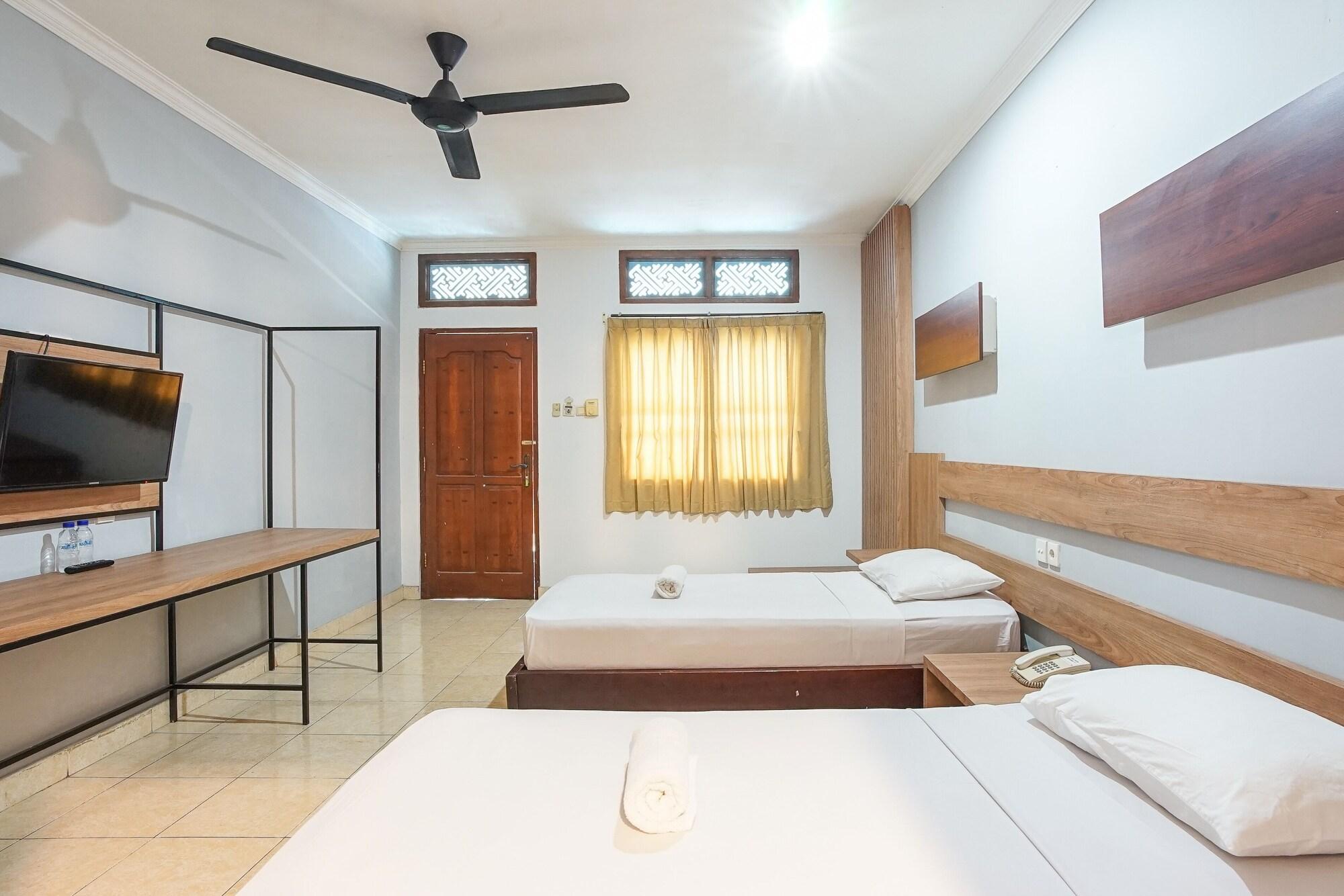 Gemini Star Hotel Kuta  Exterior photo