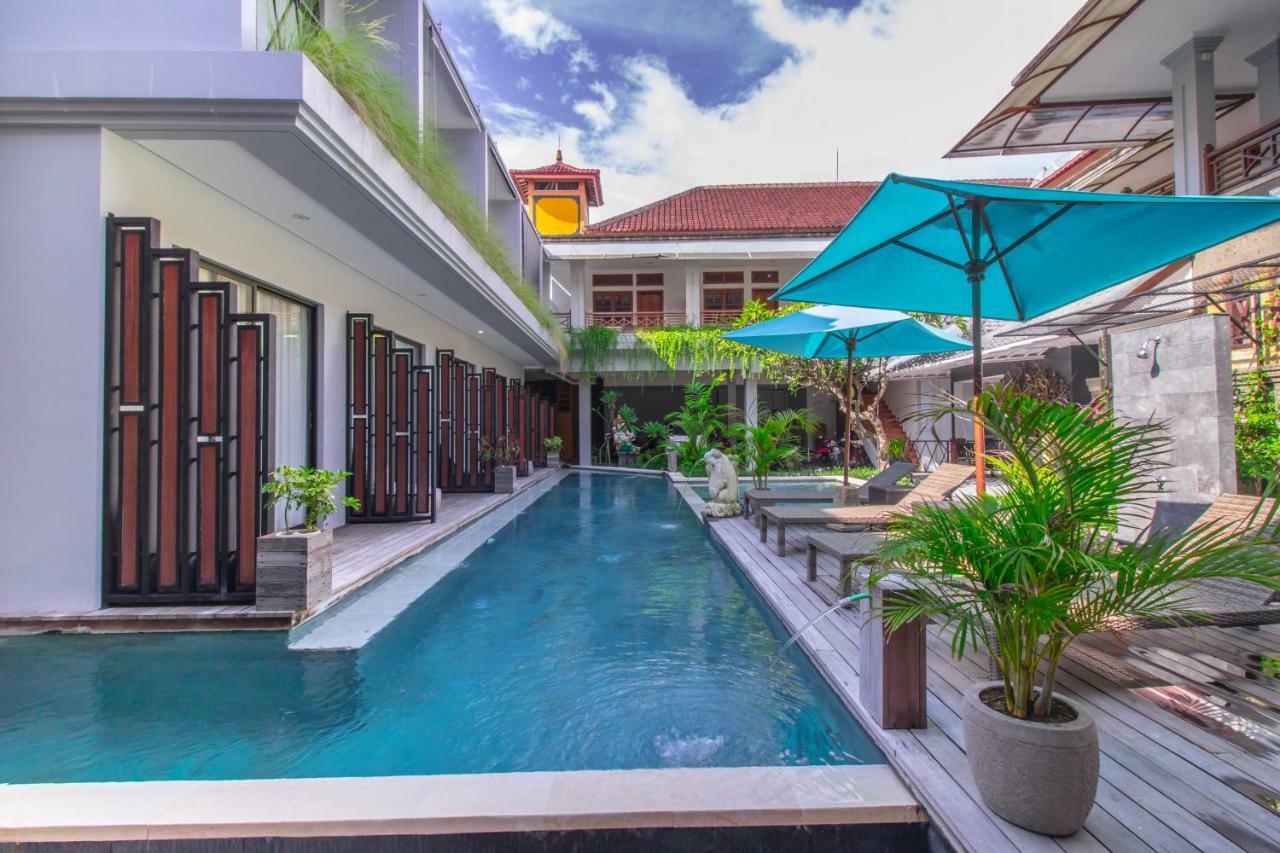 Gemini Star Hotel Kuta  Exterior photo